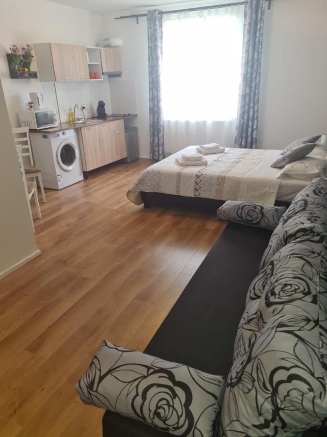 Luca'S Studio 2 ,Close To Therme Bucharest, Airport Otopeni บาโลเตชติ ภายนอก รูปภาพ